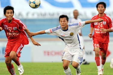 Bị kỷ luật, Lương “dị” vẫn được lên ĐT Việt Nam