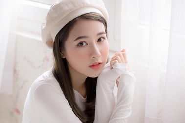 Cận cảnh nhan sắc "không góc chết" của á khôi Đỗ Hà Trang