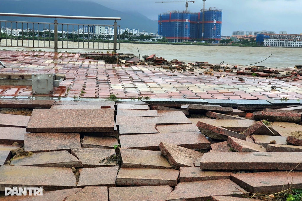 Huế còn mưa lớn, Đà Nẵng tạnh ráo sau bão Fengshen - 3 Huế còn mưa lớn, Đà Nẵng tạnh ráo sau bão Fengshen - 3