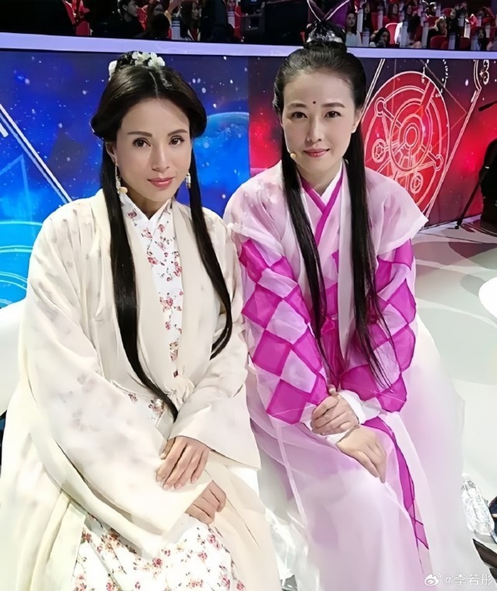 Chu Chỉ Nhược Châu Hải My đẹp rạng ngời trong bộ ảnh cuối đời - 3 Chu Chỉ Nhược Châu Hải My đẹp rạng ngời trong bộ ảnh cuối đời - 3