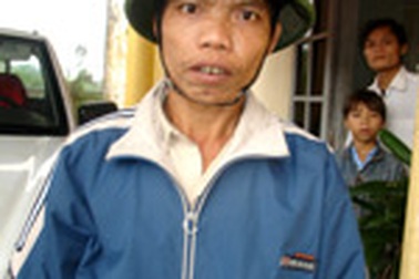 Người ngư dân nghèo dũng cảm cứu người trong lũ dữ 