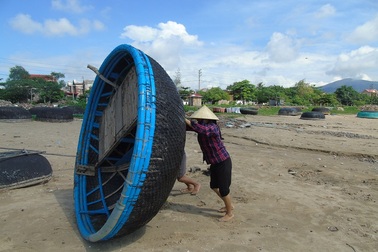 Quảng Bình bắt đầu chi trả tiền bồi thường sự cố môi trường biển