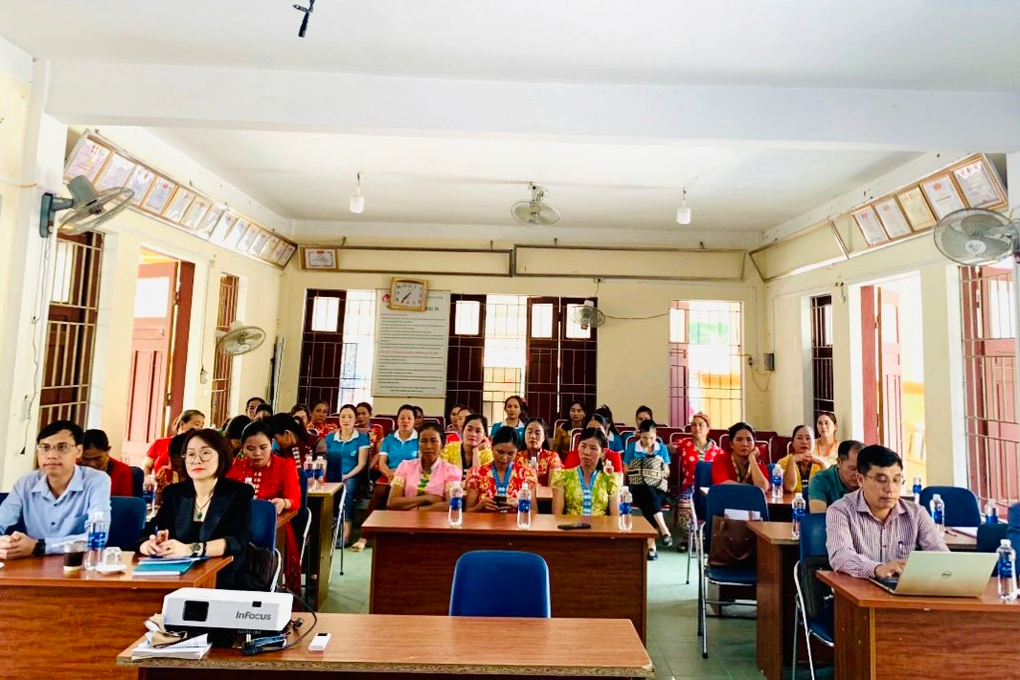 Hỗ trợ ứng dụng công nghệ 4.0 trong sản xuất cho đồng bào dân tộc thiểu số - 1 Hỗ trợ ứng dụng công nghệ 4.0 trong sản xuất cho đồng bào dân tộc thiểu số - 1