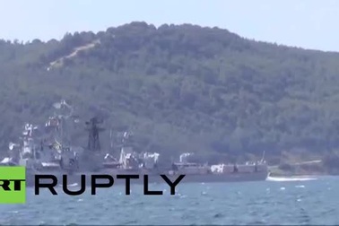 Tàu chiến Nga bắn cảnh cáo tàu Thổ Nhĩ Kỳ