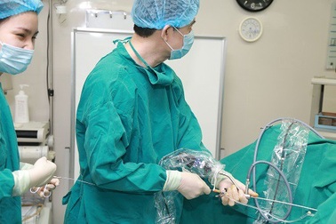 Không một vết mổ, chẳng lo sẹo xấu…vẫn sạch sỏi niệu quản