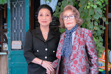 NSND Bạch Tuyết lên tiếng về việc "cười trong tang lễ nghệ sĩ Thiên Kim"