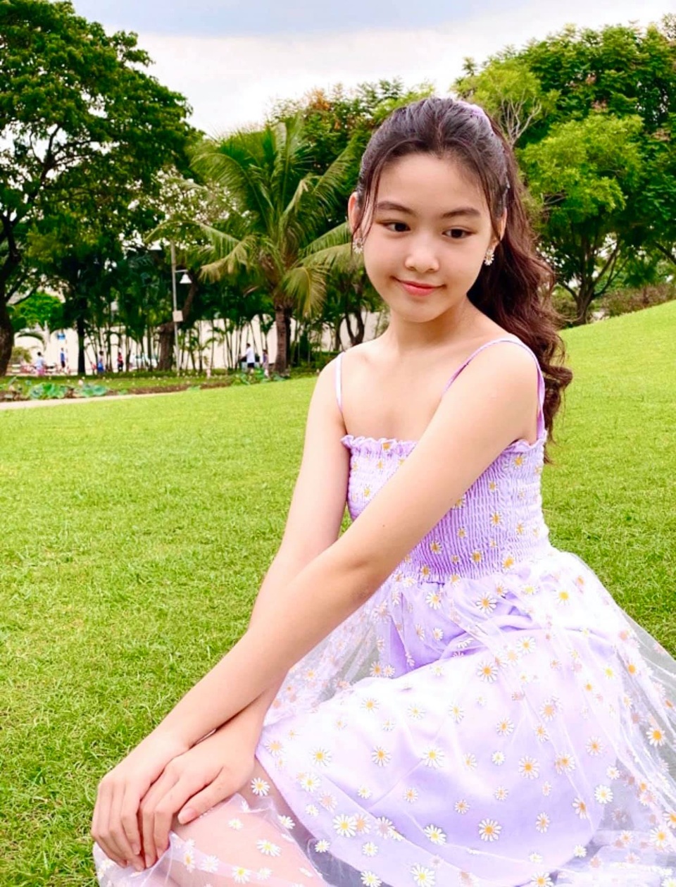 Con gái Quyền Linh cao vượt ba, càng lớn càng xinh đẹp - 2 Con gái Quyền Linh cao vượt ba, càng lớn càng xinh đẹp - 2