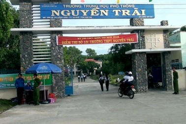 Nữ sinh lớp 11 bị đâm tử vong vì mâu thuẫn trên mạng xã hội