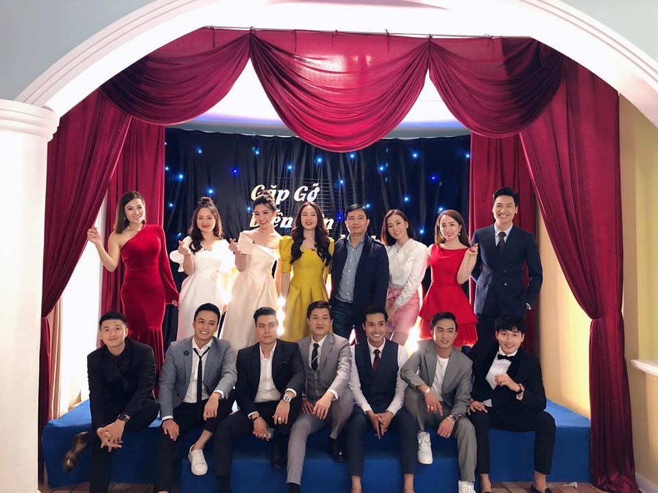 NSND Hoàng Dũng, Lan Hương lần đầu trổ tài ca hát cùng dàn diễn viên đình đám - 8 NSND Hoàng Dũng, Lan Hương lần đầu trổ tài ca hát cùng dàn diễn viên đình đám - 8