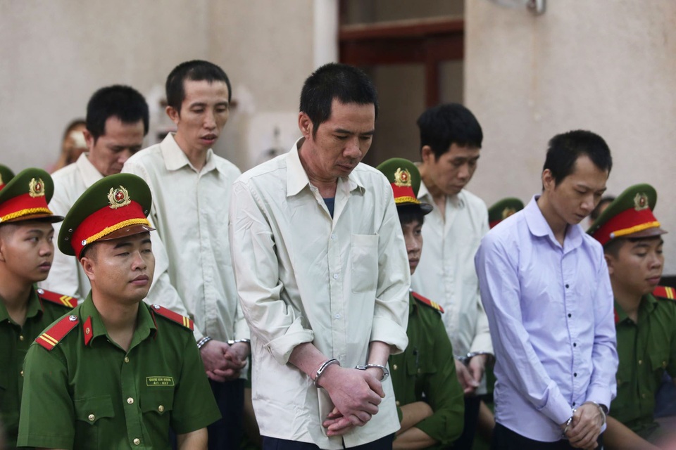 Y án tử hình 6 bị cáo sát hại nữ sinh giao gà ở Điện Biên - 2 Y án tử hình 6 bị cáo sát hại nữ sinh giao gà ở Điện Biên - 2