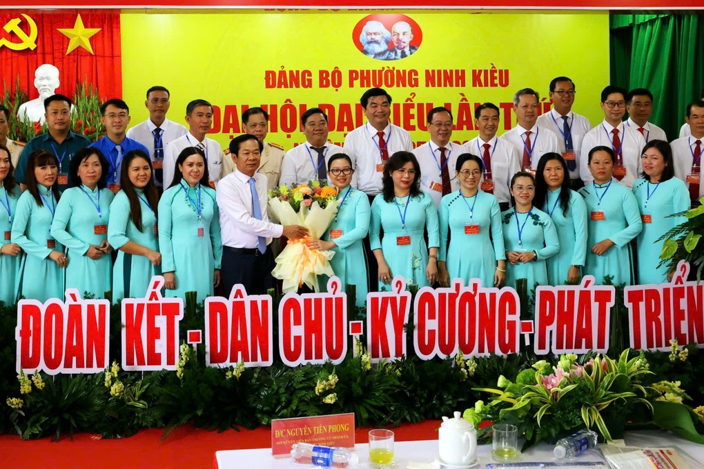 Xây dựng phường Ninh Kiều trở thành đô thị hạt nhân, văn minh, hiện đại - 1 Xây dựng phường Ninh Kiều trở thành đô thị hạt nhân, văn minh, hiện đại - 1