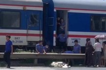 Trèo qua hộ lan đường sắt, nam thanh niên bị tàu tông tử vong