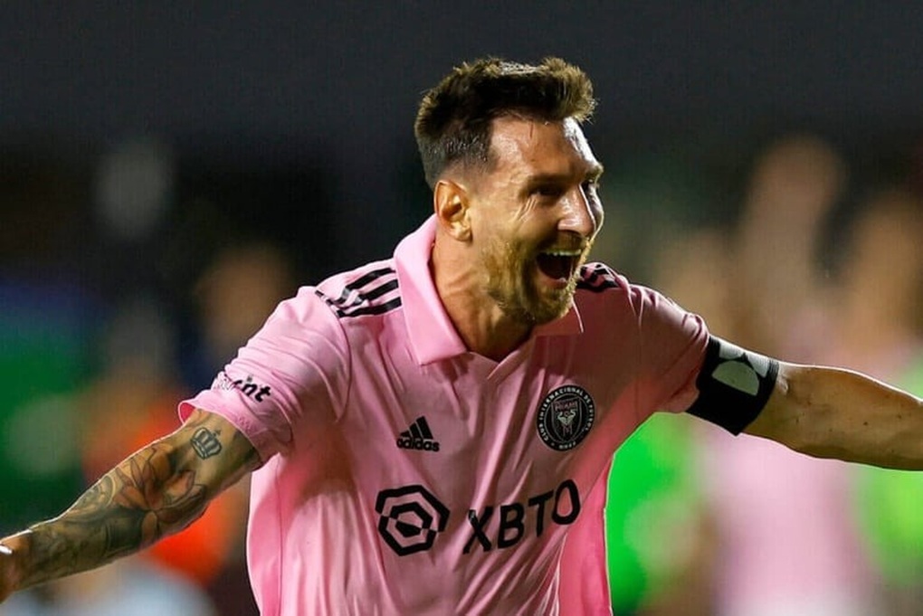 Tỏa sáng ở trận ra mắt Inter Miami, Messi được trao băng đội trưởng - 1 Tỏa sáng ở trận ra mắt Inter Miami, Messi được trao băng đội trưởng - 1