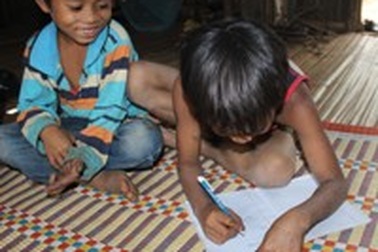 Về nơi học sinh không biết chữ vẫn lên tới... lớp 7