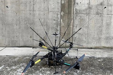 Nhật Bản chế tạo drone hút sét đầu tiên trên thế giới