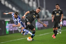 Fernandes, Telles nổi bật trong chiến thắng của Man Utd trước Real Sociedad