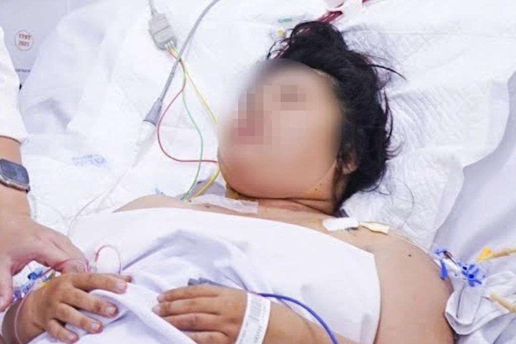 Mẹ 26 tuổi bỗng suy gan thận và ngưng tim 2 lần, phải cấp cứu ở 3 bệnh viện - 1 Mẹ 26 tuổi bỗng suy gan thận và ngưng tim 2 lần, phải cấp cứu ở 3 bệnh viện - 1
