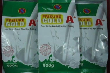 Sốc với mức "lại quả" 42% để đưa sữa vào trường học