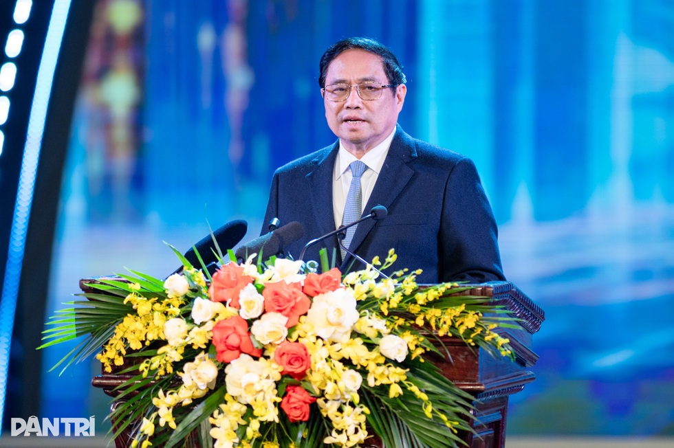 Thủ tướng: Giải thưởng Nhân tài Đất Việt tôn vinh trí tuệ nhân tài Việt Nam - 2 Thủ tướng: Giải thưởng Nhân tài Đất Việt tôn vinh trí tuệ nhân tài Việt Nam - 2