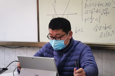 Học sinh Trung Quốc sợ kỳ thi gaokao hơn cả... virus corona