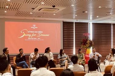 Tập đoàn Nam Long trao học bổng thường niên “Swing For Dreams” 2020