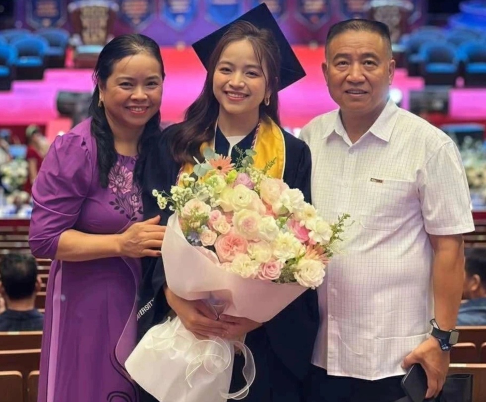 Nữ sinh xuất sắc Hà Tĩnh từng nghỉ học 2 năm, áp lực đến bật khóc - 4 Nữ sinh xuất sắc Hà Tĩnh từng nghỉ học 2 năm, áp lực đến bật khóc - 4