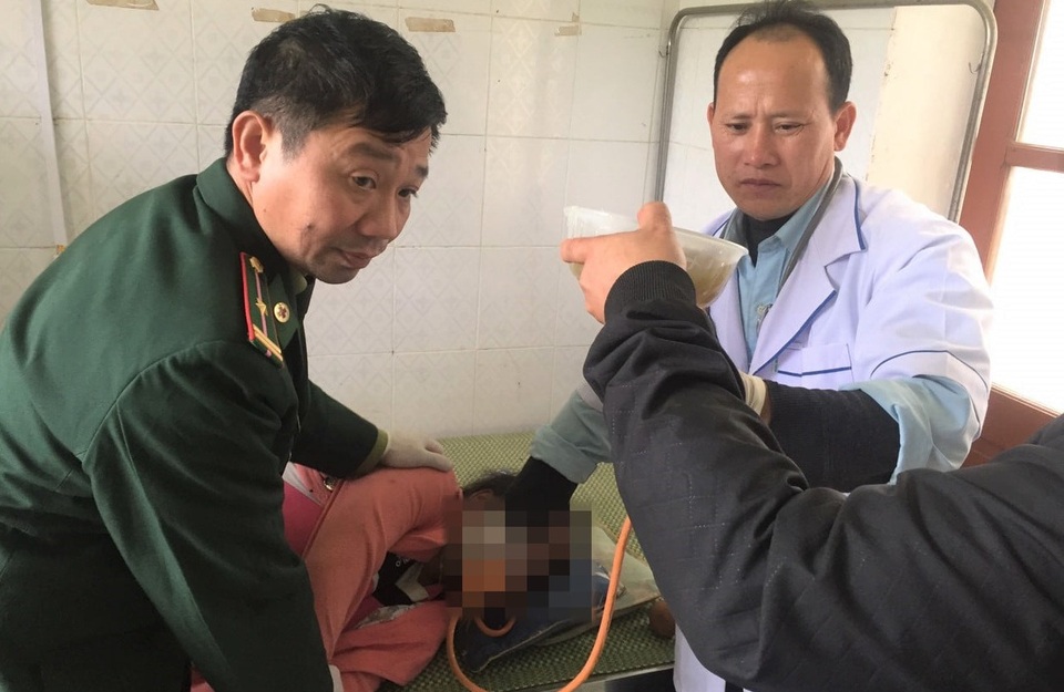 Mâu thuẫn gia đình, nữ sinh 15 tuổi ăn lá ngón - 1 Mâu thuẫn gia đình, nữ sinh 15 tuổi ăn lá ngón - 1