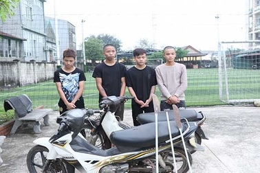 Thiếu niên 16 tuổi cầm đầu băng cướp