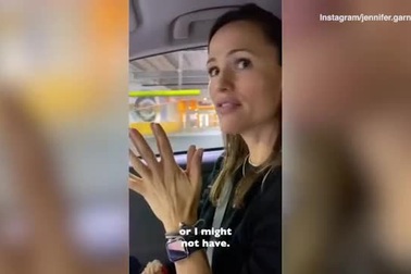 Jennifer Garner khốn khổ vì... quên chỗ đỗ xe