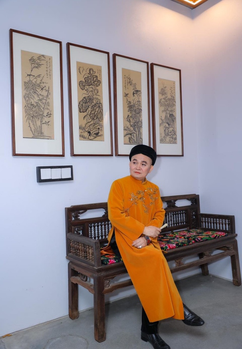 Vua hài đất Bắc Xuân Hinh hé lộ biệt phủ, bên vợ và các con - 11 Vua hài đất Bắc Xuân Hinh hé lộ biệt phủ, bên vợ và các con - 11