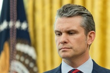 Bộ trưởng Quốc phòng Mỹ bị kêu gọi từ chức sau bê bối lộ tin mật