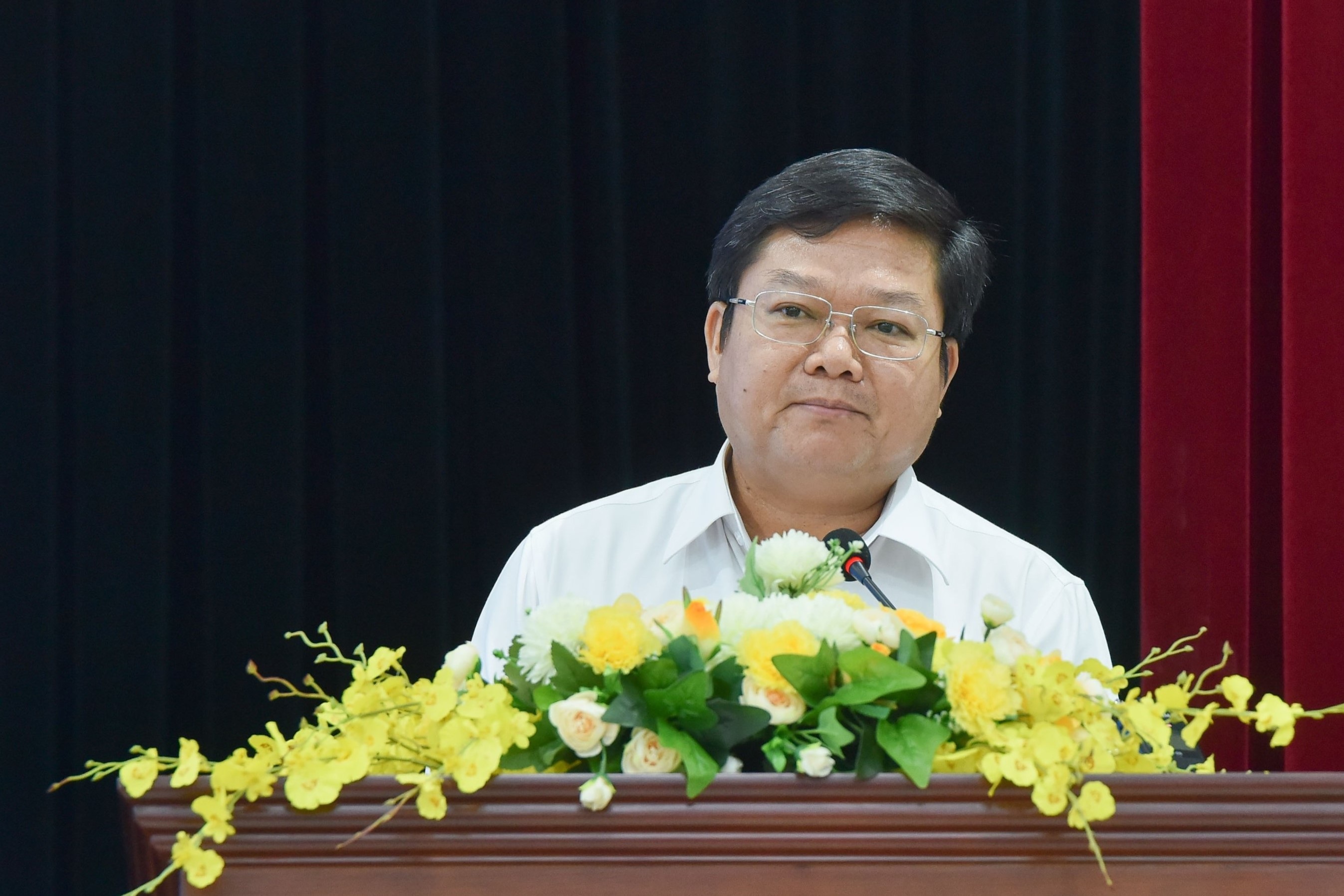 Ciudad Ho Chi Minh reduce los hogares pobres y casi pobres en más de un 40% - 2 TPHCM giảm hơn 40% hộ nghèo, cận nghèo - 2
