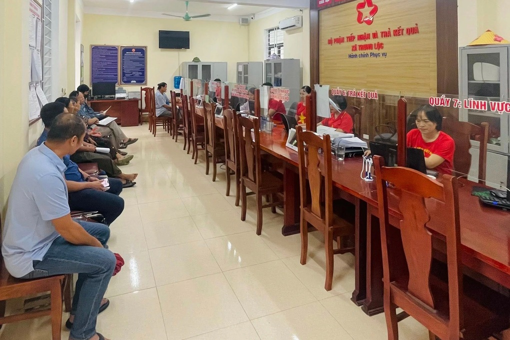 Đăng ký kết hôn tại xã, chú rể ngoại quốc nhận kết quả sau 5 ngày - 3 Đăng ký kết hôn tại xã, chú rể ngoại quốc nhận kết quả sau 5 ngày - 3
