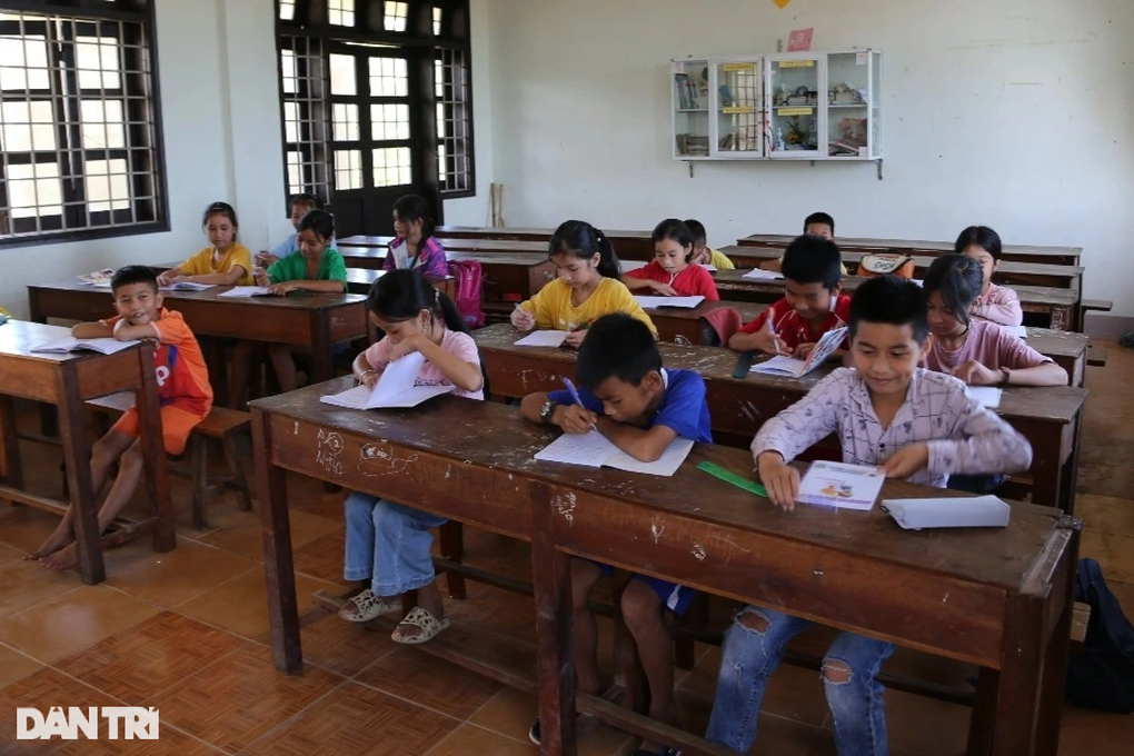 Học sinh Quảng Trị sẽ tạm nghỉ học từ chiều 27/9 để tránh bão Noru - 1 Học sinh Quảng Trị sẽ tạm nghỉ học từ chiều 27/9 để tránh bão Noru - 1