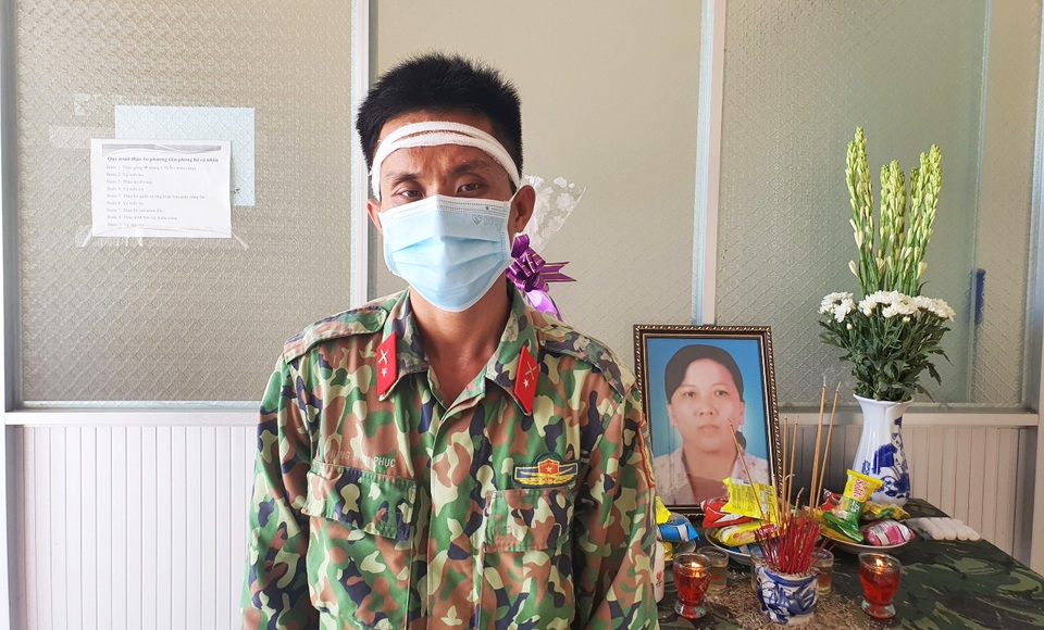 Mẹ mất đột ngột, chiến sĩ nén đau thương ở đơn vị làm nhiệm vụ chống dịch - 4 Mẹ mất đột ngột, chiến sĩ nén đau thương ở đơn vị làm nhiệm vụ chống dịch - 4