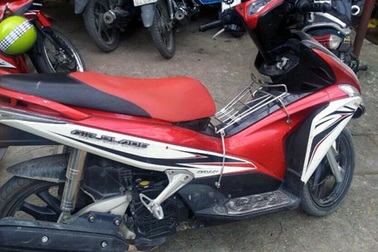 Hà Nội: Xe “gian” đeo biển giả bị cảnh sát giao thông “lật tẩy”