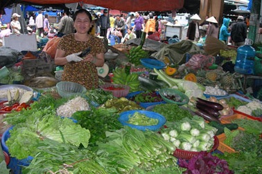 Lạm phát: Điều hành lạc quan, chuyên gia lo ngại