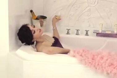 Phạm Băng Băng khoe sắc tại Pháp