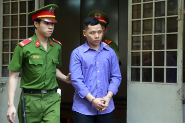 Lên cơn “ngáo đá”, đâm chết tài xế xe ôm