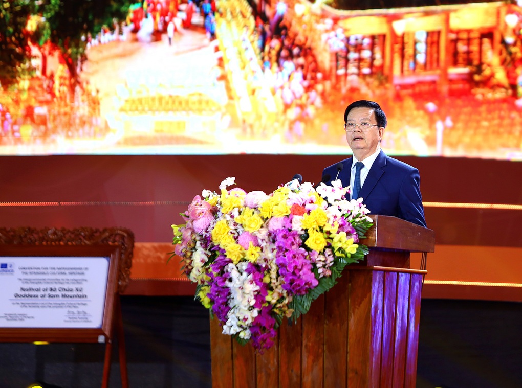UNESCO trao bằng ghi danh lễ hội Vía Bà là di sản nhân loại - 2 UNESCO trao bằng ghi danh lễ hội Vía Bà là di sản nhân loại - 2