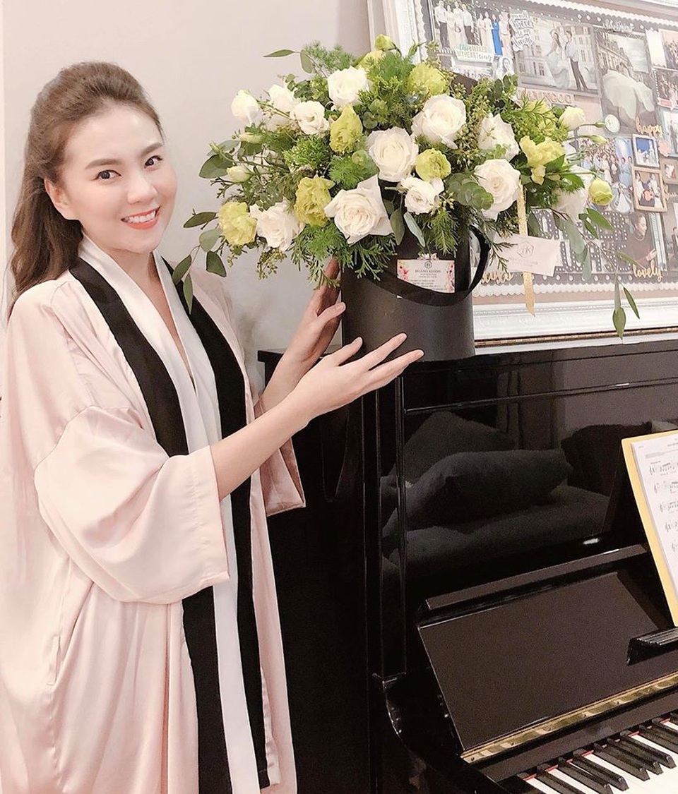 BTV Mai Ngọc tiết lộ góc “giá trị nhất” trong căn hộ của hai vợ chồng - 6 BTV Mai Ngọc tiết lộ góc “giá trị nhất” trong căn hộ của hai vợ chồng - 6