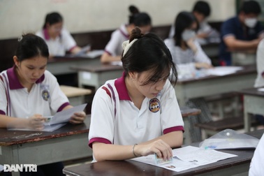 Điểm số vào đời