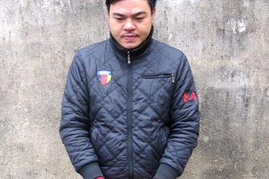 Bắt khẩn cấp đối tượng côn đồ vào trường hành hung học sinh