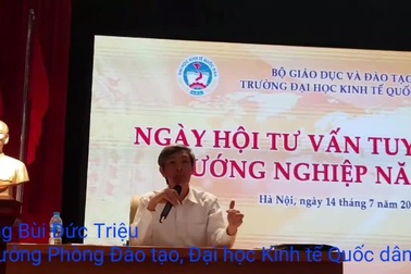 Trường ĐH Kinh tế Quốc dân: Điểm chuẩn giảm, đừng dè chừng mà mất cơ hội