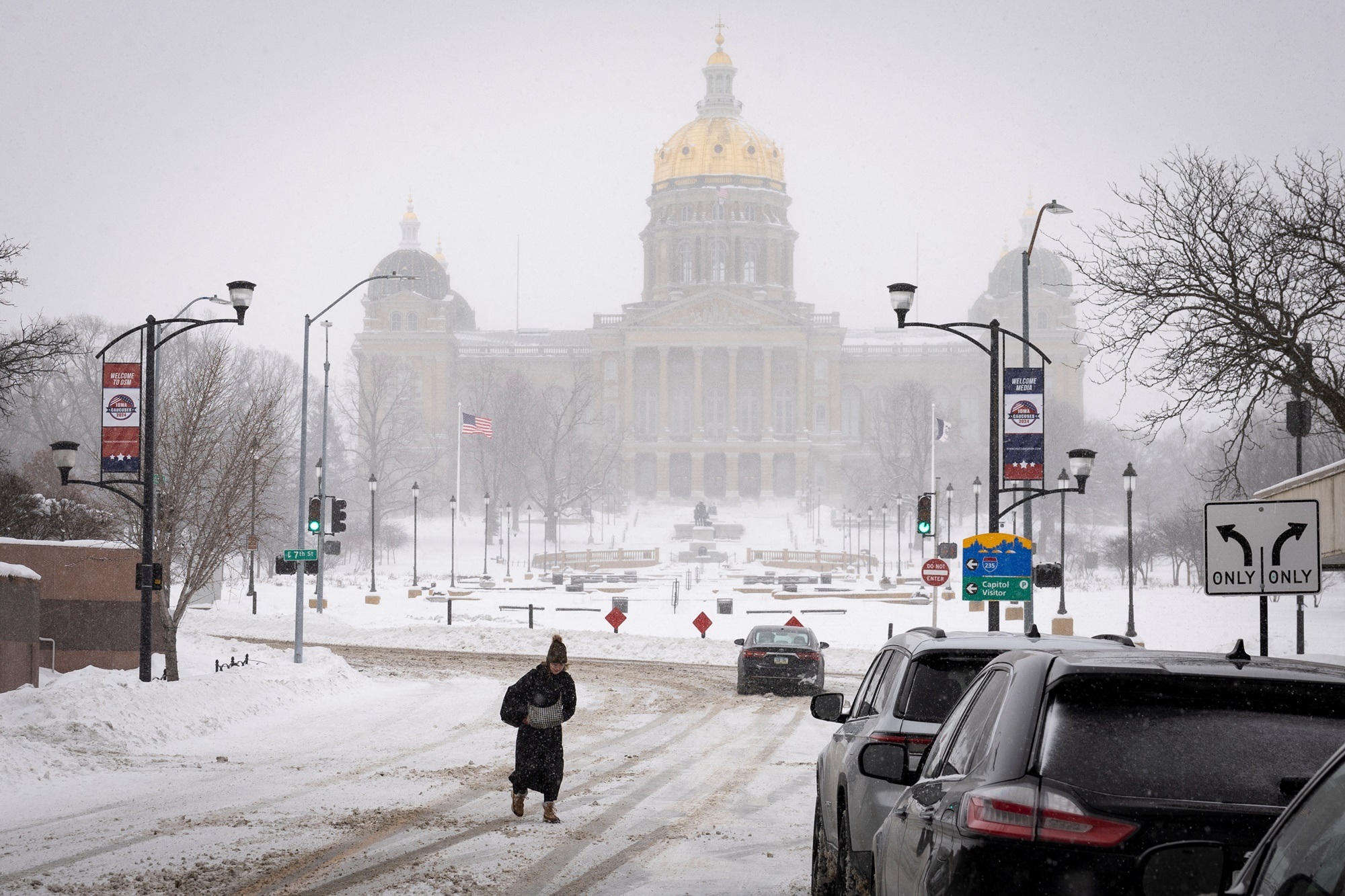 B U C T Ng Th Ng M 2024 Ng Trump Ch C Th Ng Trong B U C S B T I   Iowa State Capitol After A Blizzard Left Several Inches Of Snow In Downtown Des Moines Iowa Us January 13 2024 Reuters 1705371044363 