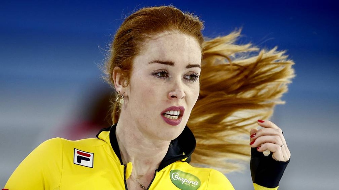 Antoinette De Jong: Tia chớp xinh đẹp của thể thao Hà Lan - 4 Antoinette De Jong: Tia chớp xinh đẹp của thể thao Hà Lan - 4
