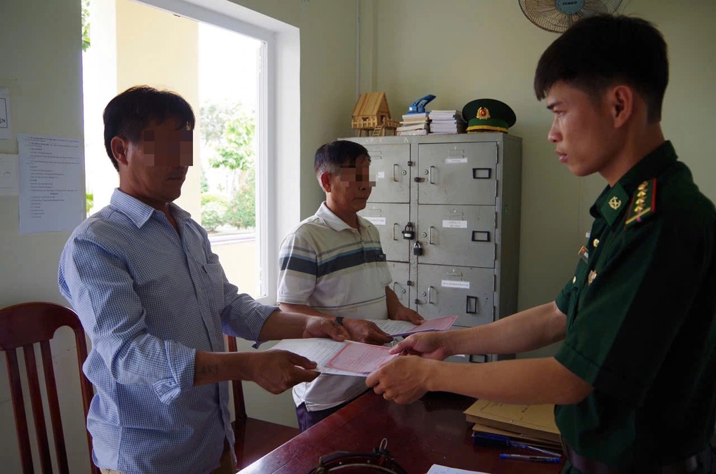 Giữ hộ thiết bị giám sát hành trình, chủ tàu cá bị phạt 75 triệu đồng - 1 Giữ hộ thiết bị giám sát hành trình, chủ tàu cá bị phạt 75 triệu đồng - 1