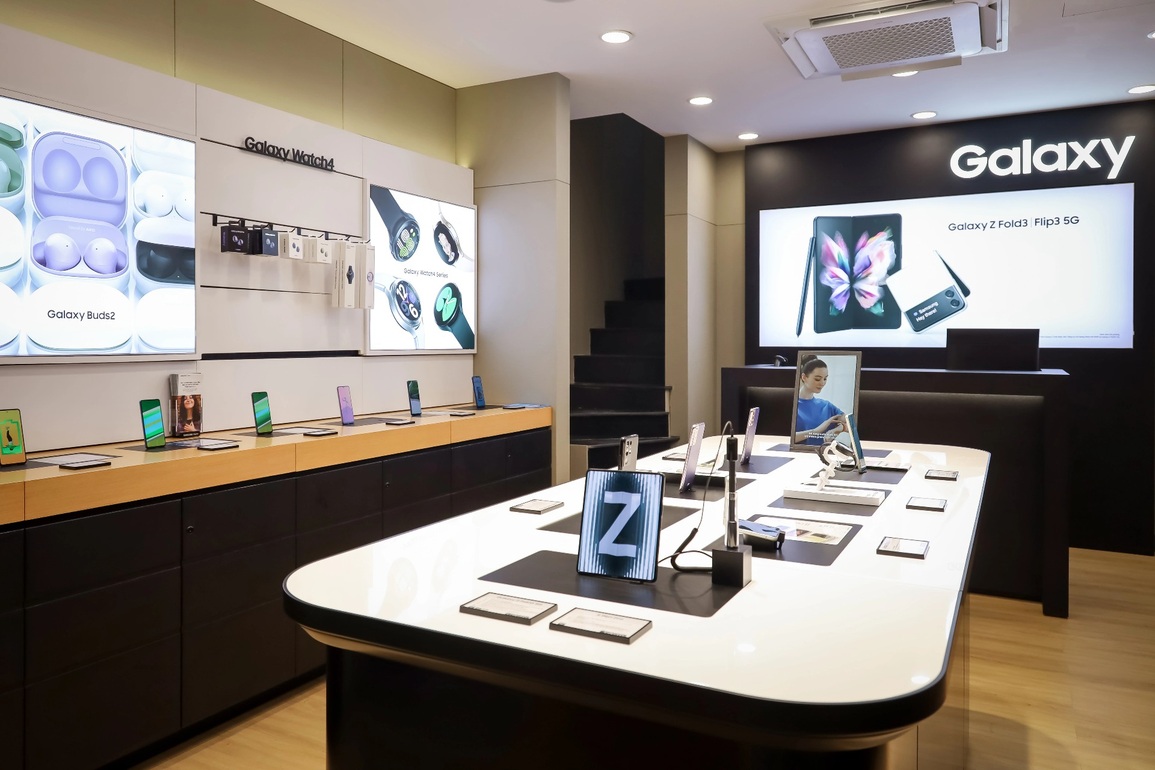 iPhone 13, Galaxy S21 giảm giá tiền triệu sau Tết - 2 iPhone 13, Galaxy S21 giảm giá tiền triệu sau Tết - 2