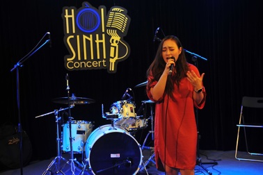 1,5 triệu lượt theo dõi hòa nhạc "hồi sinh" với thông điệp từ tình người