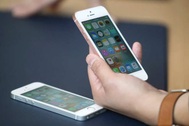Apple bất ngờ bán lại iPhone SE với mức giá rẻ hơn, động thái “cứu vãn” tình thế?